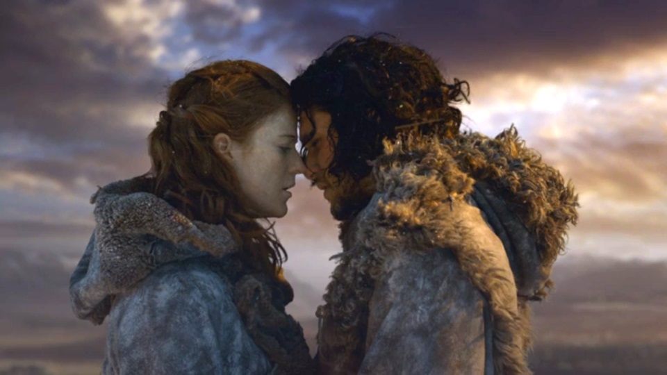 Jon e Ygritte escalan el muro