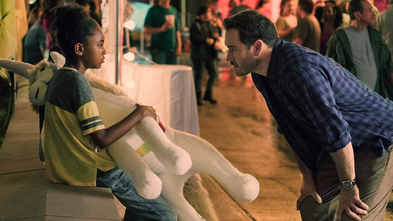 Amy y Brad se hacen inseparables en 'The Passage'