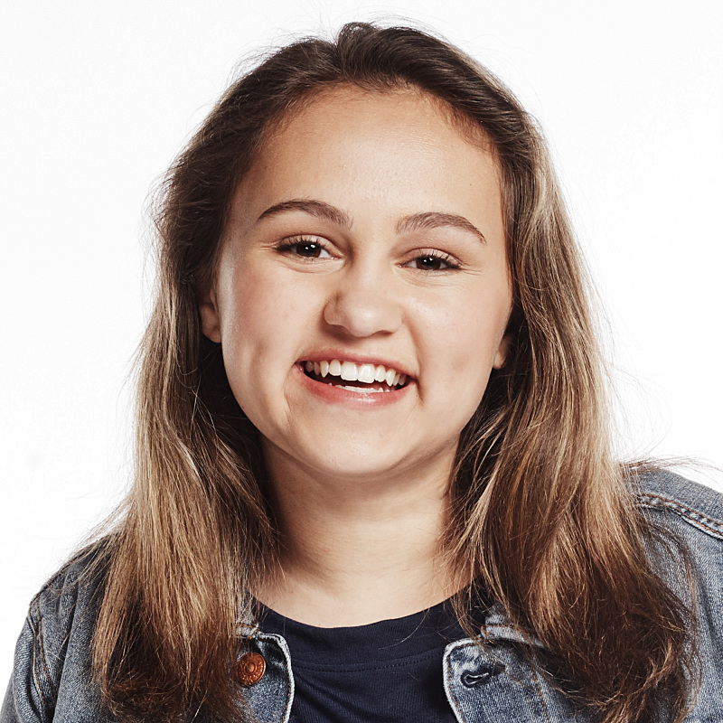 Sara, la hija mediana en 'Kevin Can Wait'