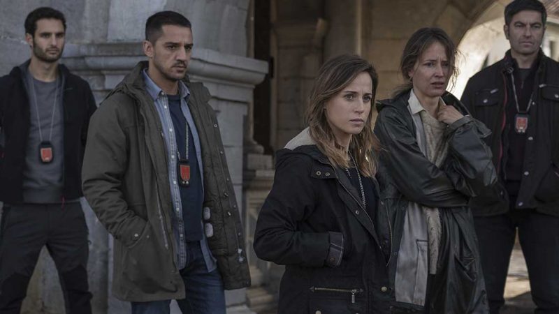 Te contamos todo sobre la historia y el reparto de Ofrenda a la tormenta.