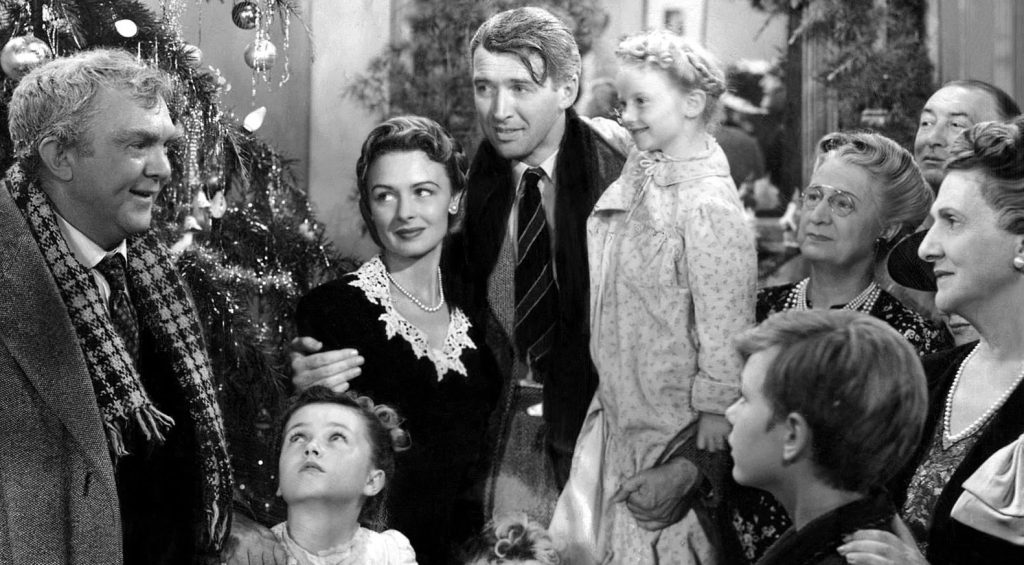 "Querido George, recuerda que ningún hombre que tiene amigos es un fracaso. ¡Gracias por las alas! Con amor, Clarence". 